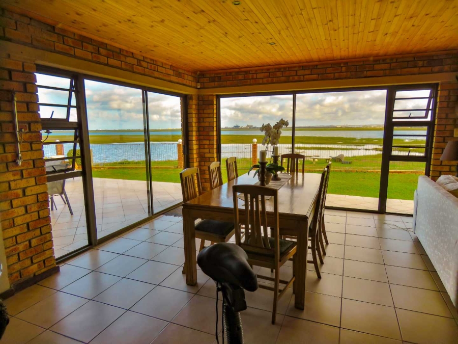 5 Bedroom Property for Sale in Amsterdamhoek Eastern Cape